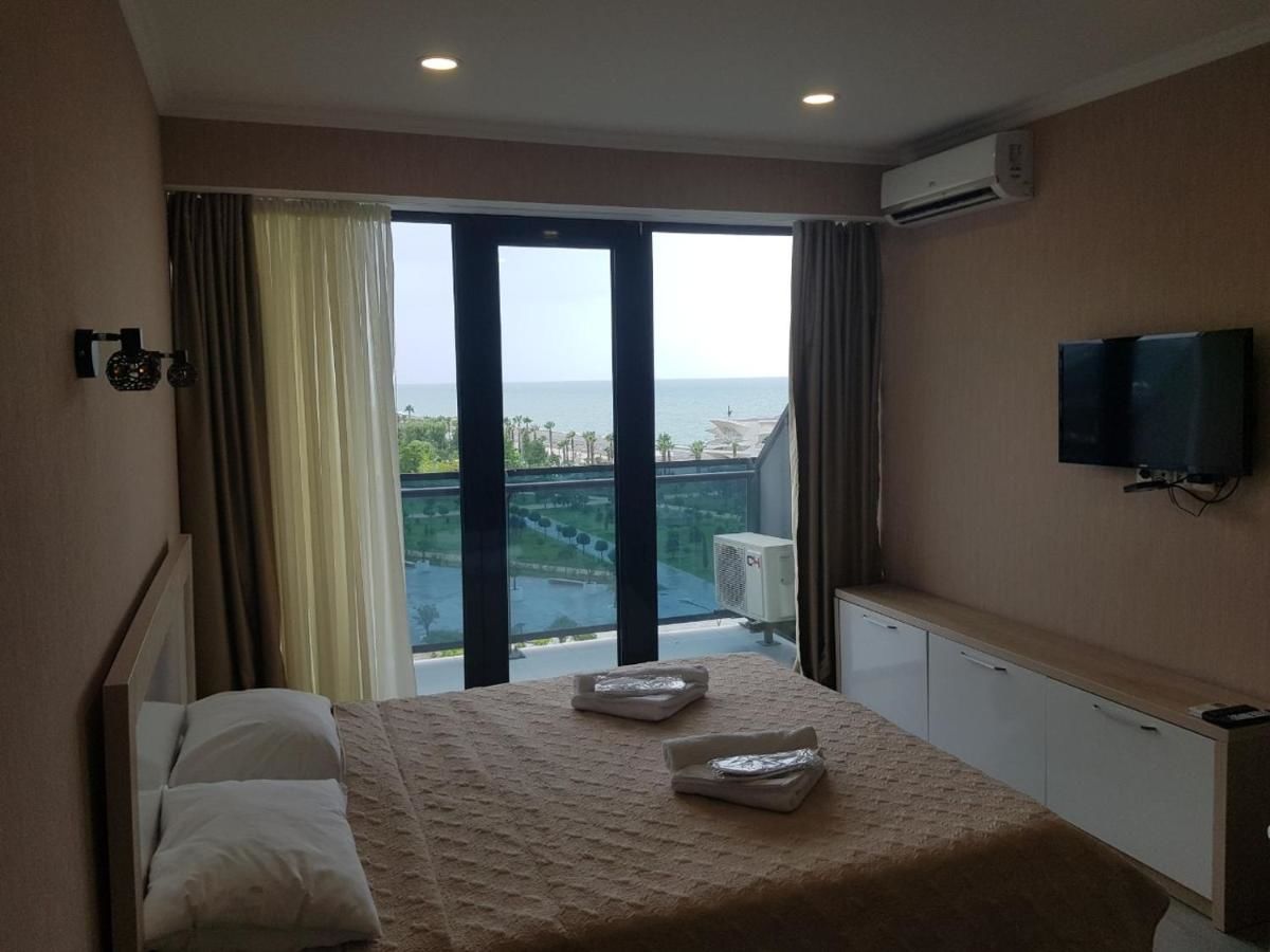 Апарт-отели Apartment Orbi Beach Tower Батуми