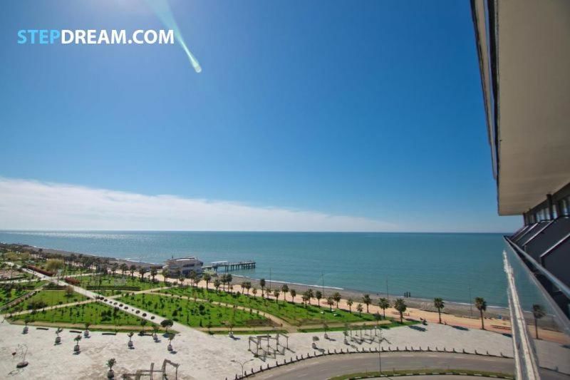 Апарт-отели Apartment Orbi Beach Tower Батуми