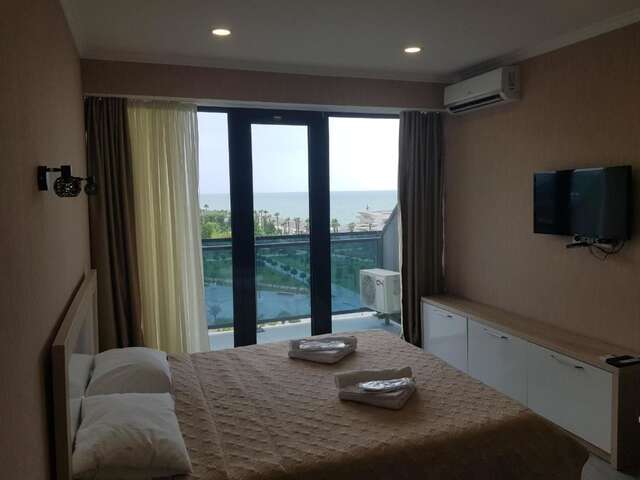 Апарт-отели Apartment Orbi Beach Tower Батуми-13